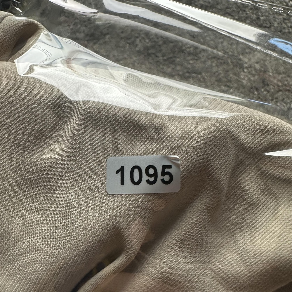 Giorgio Armani Dress Pants Womens 44 Beige Crepe Lined Relaxed Leg Italy Career - Picture 15 of 15